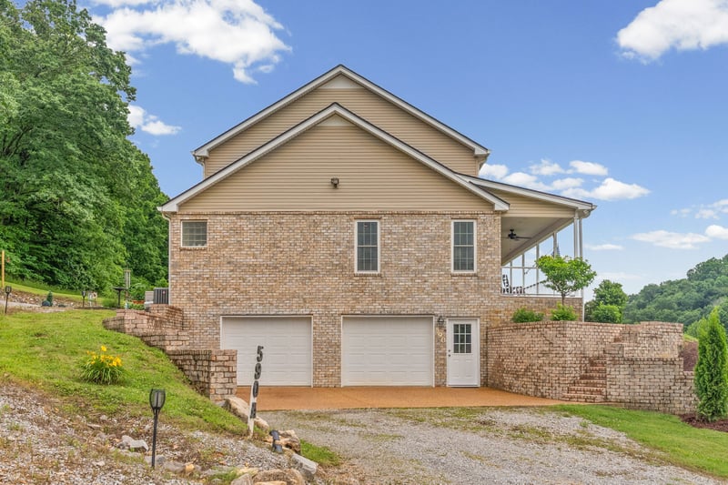 590A Lindsey Hollow Rd, Gallatin, TN 37066