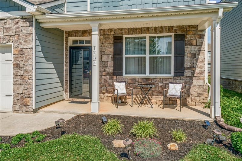 1304 Rosewood Dr, White House, TN 37188