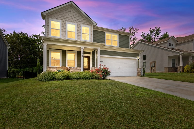 599 Ballard Dr, White House, TN 37188