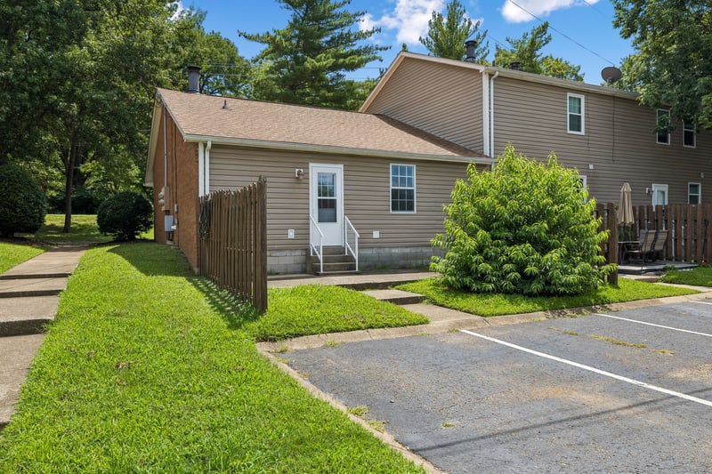 430 Walton Ferry Rd #1607, Hendersonville, TN 37075