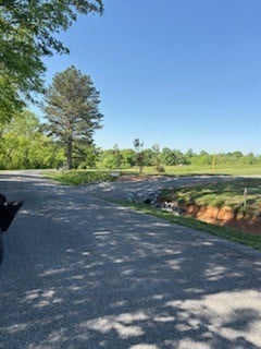 4884 Rock House Rd, Portland, TN 37148