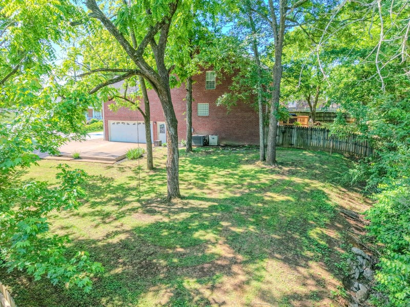 102 Koleberg Ct, Hendersonville, TN 37075