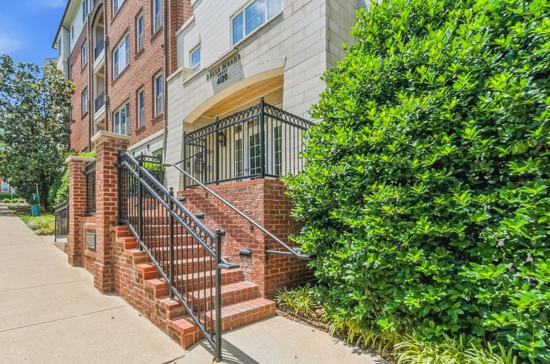 4120 Ridgefield Dr #402, Nashville, TN 37205
