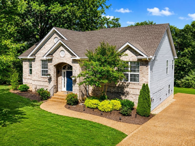 193 E Harbor, Hendersonville, TN 37075