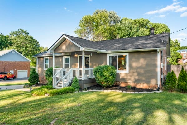 504 Lookout Dr, Columbia, TN 38401