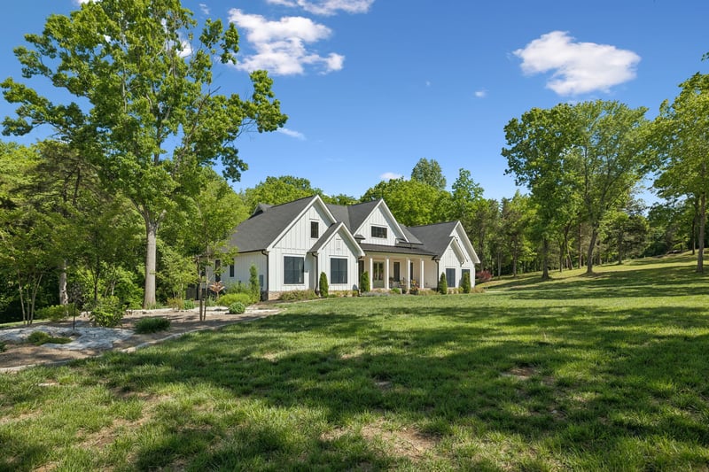 6008 Costello Farm Ln, Thompsons Station, TN 37179