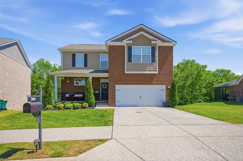 7005 Belmont Dr, Spring Hill, TN 37174