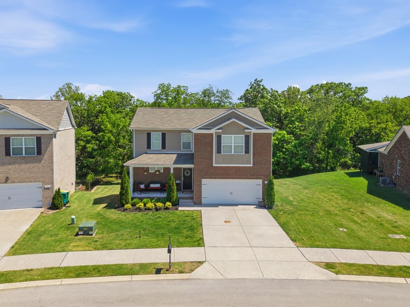 7005 Belmont Dr, Spring Hill, TN 37174
