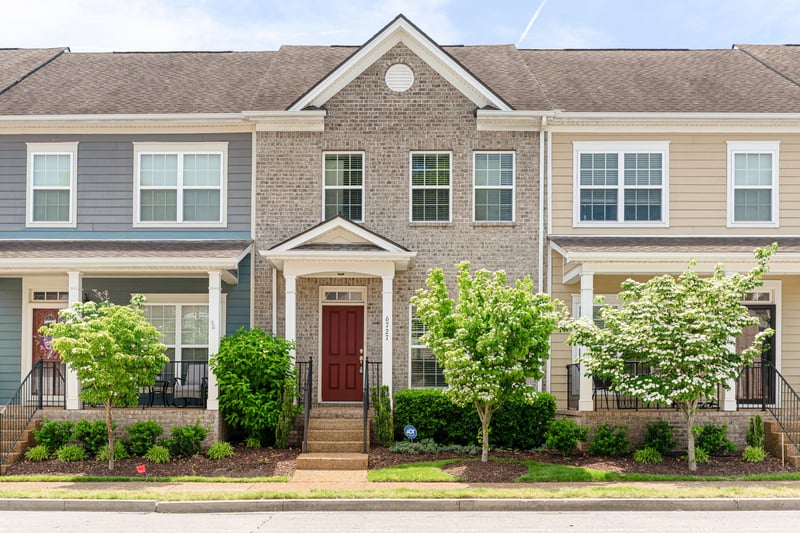 6727 Sunnywood Dr, Nashville, TN 37211