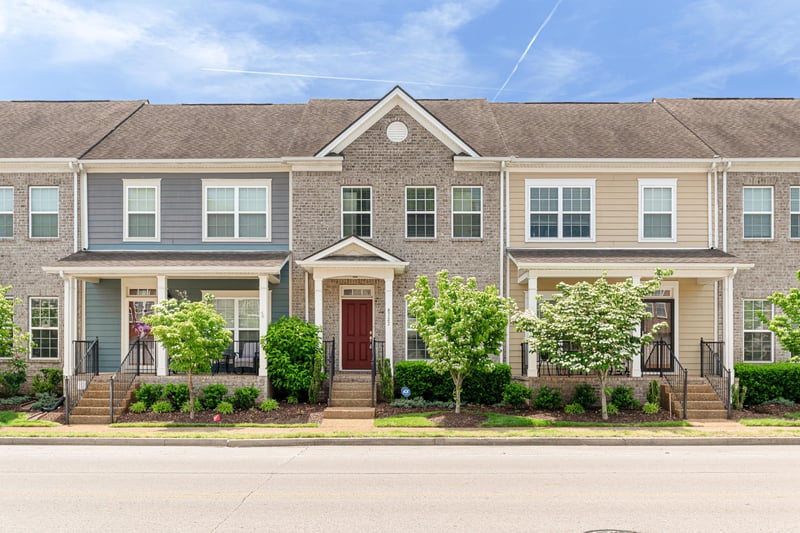 6727 Sunnywood Dr, Nashville, TN 37211