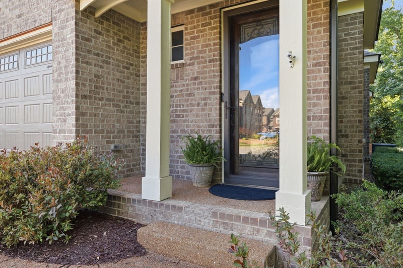 918 Silkwood Cir, Nashville, TN 37221