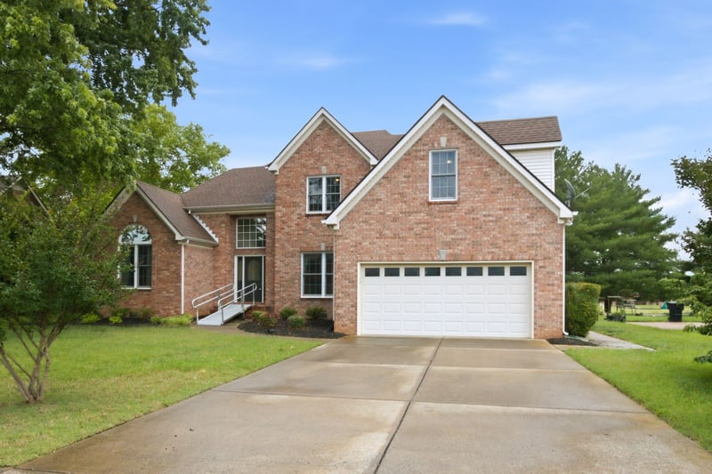 1823 Azure Way, Murfreesboro, TN 37128