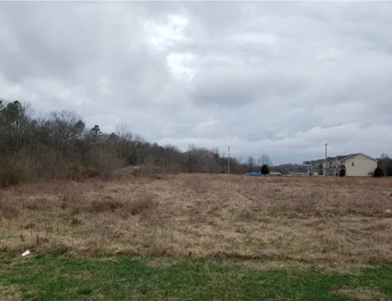 702 Bear Creek Pike, Columbia, TN 38401