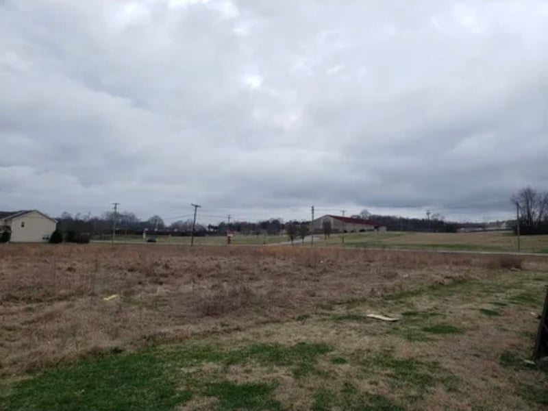 702 Bear Creek Pike, Columbia, TN 38401
