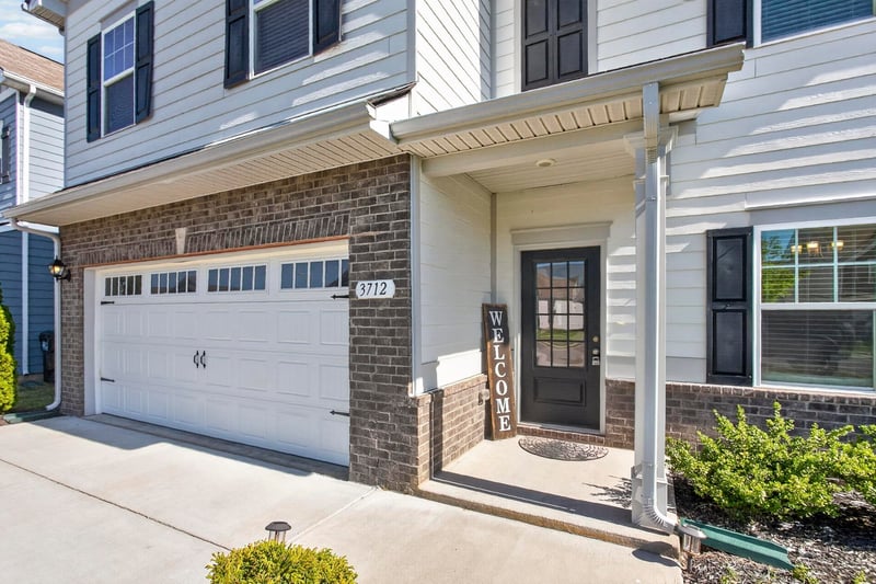3712 Capstone Dr, Murfreesboro, TN 37128