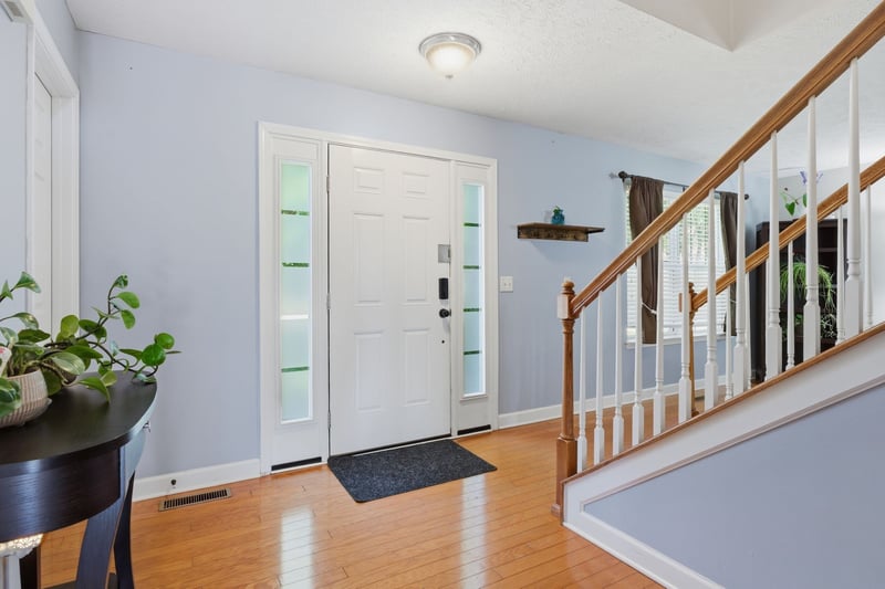 8008 Streamside Dr, Mount Juliet, TN 37122