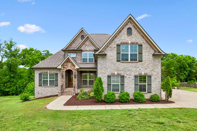 232 Amana Dr, Lebanon, TN 37087