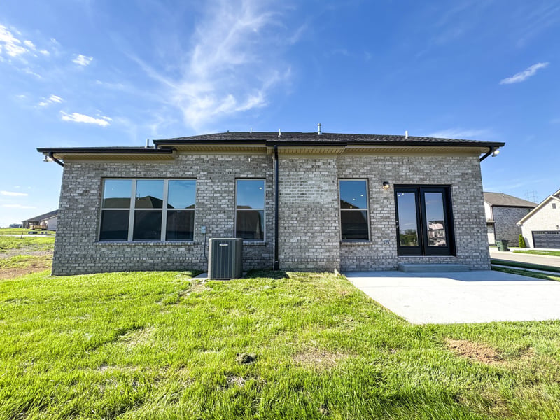 101 Turf Way St, Gallatin, TN 37066