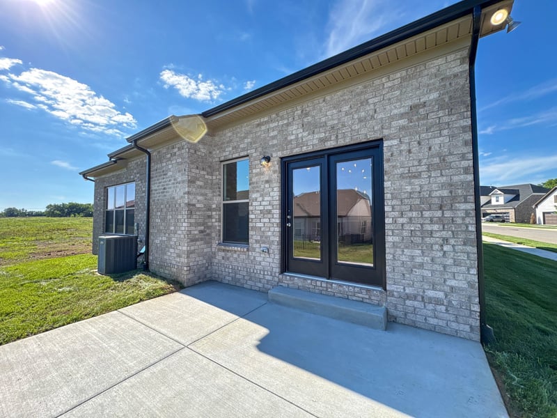 101 Turf Way St, Gallatin, TN 37066