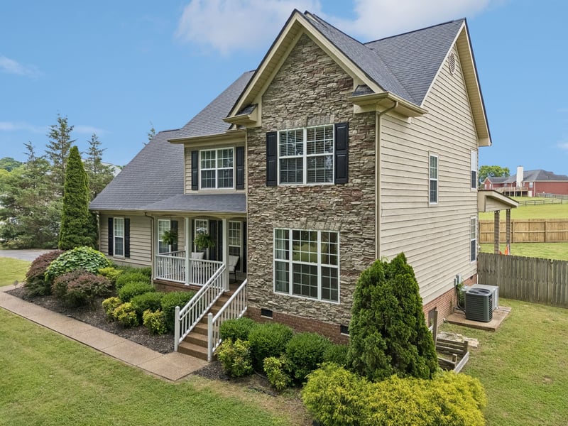 1399 Standing Stone Cir, Columbia, TN 38401