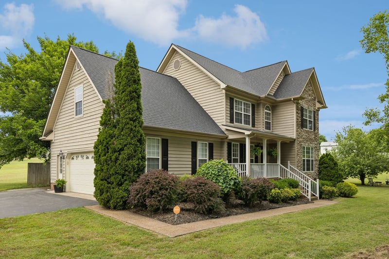 1399 Standing Stone Cir, Columbia, TN 38401