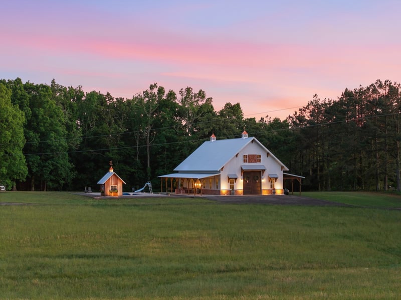 450 Paul Thompson Rd, Bethpage, TN 37022