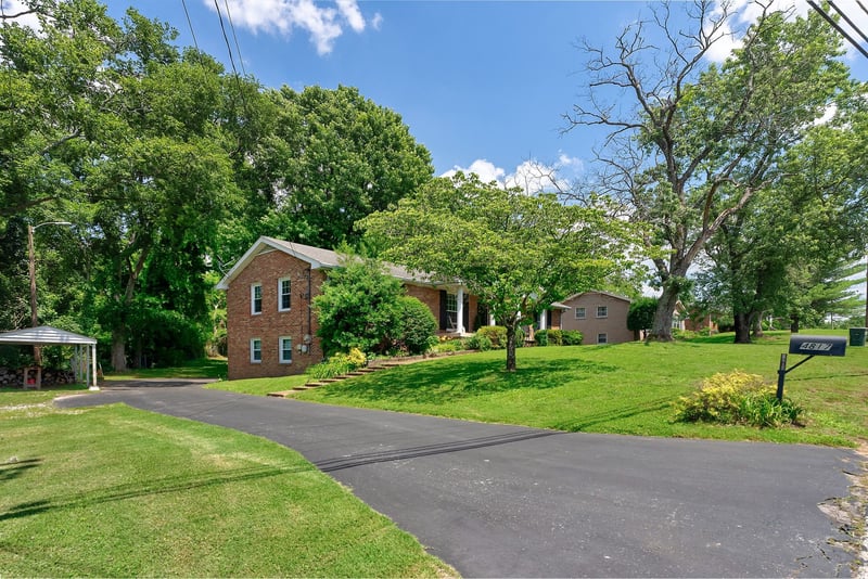 4817 Matterhorn Dr, Old Hickory, TN 37138
