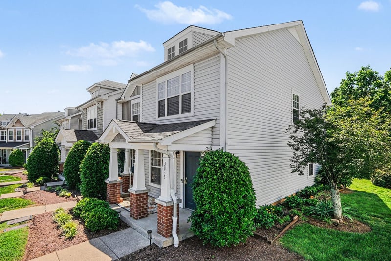 3035 Harpeth Springs Dr, Nashville, TN 37221