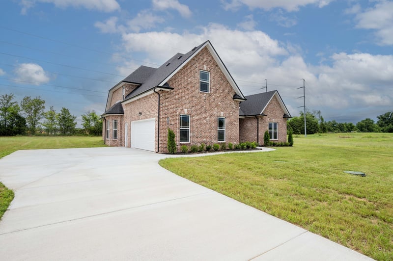 5409 Walnut Farms Blvd, Christiana, TN 37037