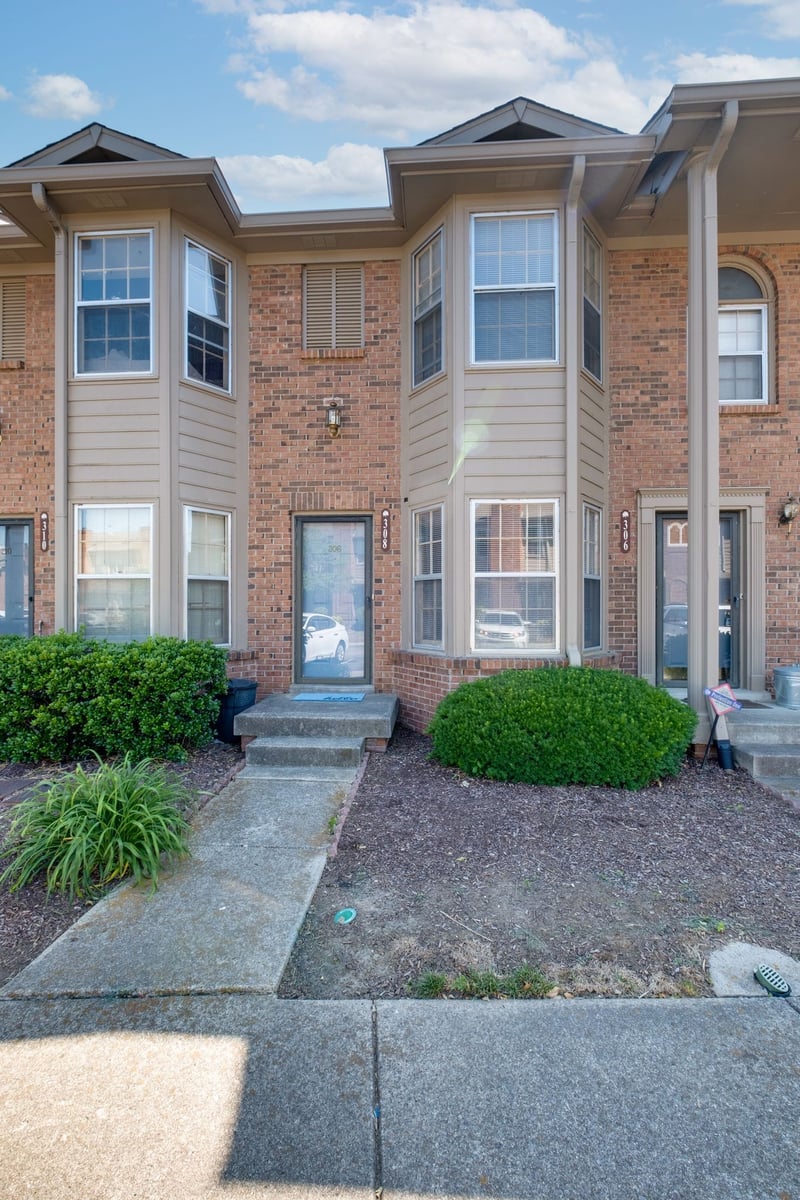 308 Hickory Pl, Nashville, TN 37214