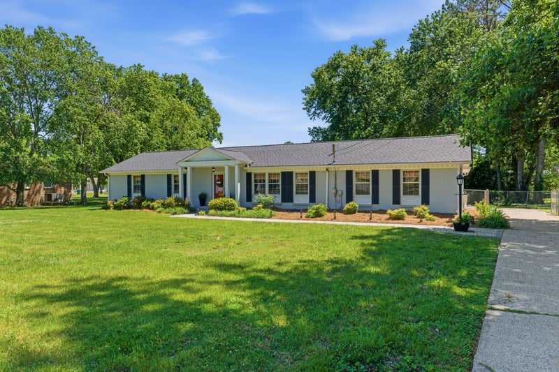 1899 Berrys Chapel Ct, Franklin, TN 37069