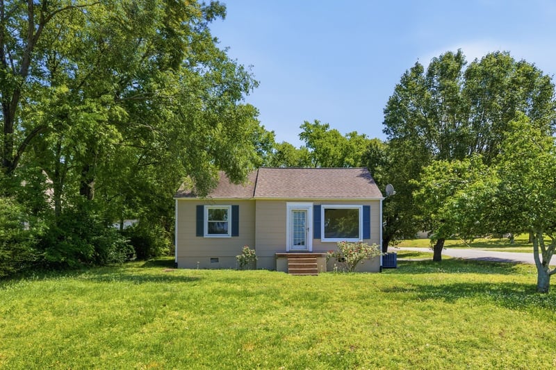 361 Lanier Dr, Madison, TN 37115