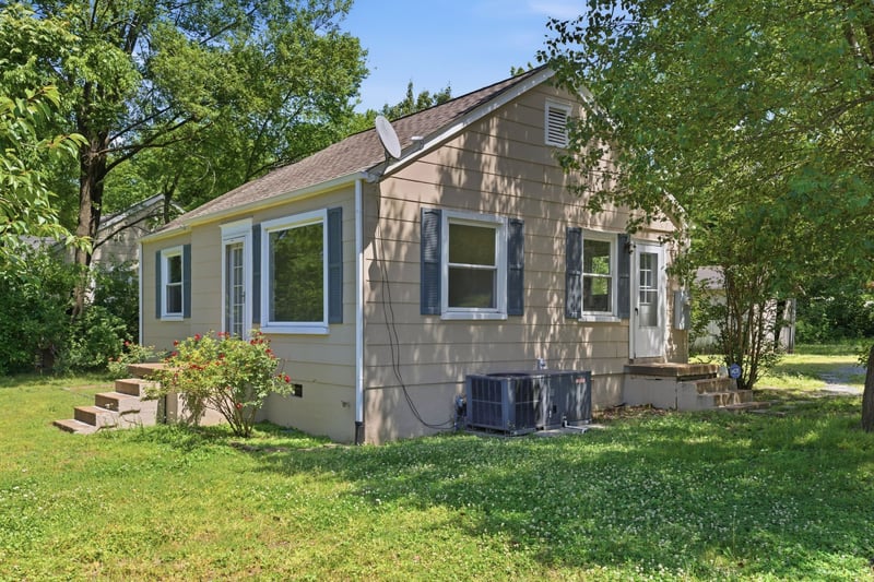 361 Lanier Dr, Madison, TN 37115