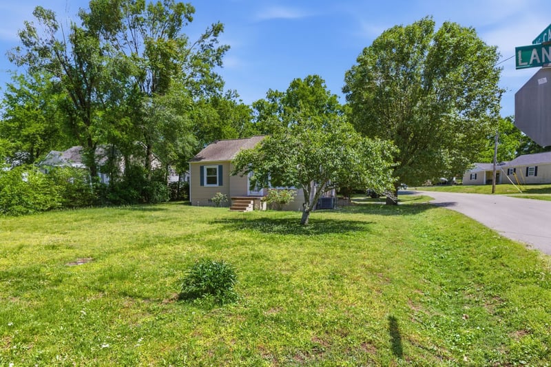 361 Lanier Dr, Madison, TN 37115
