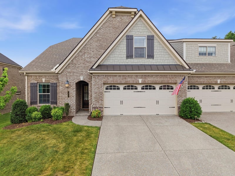 1043 Callaway Dr, Lebanon, TN 37087