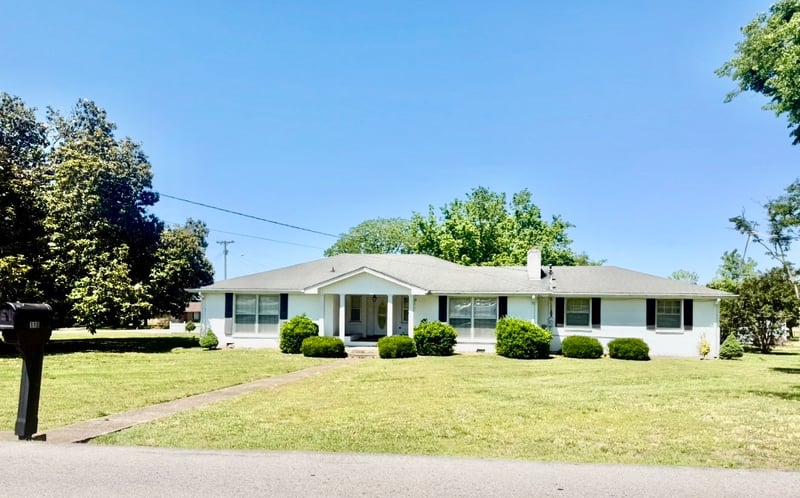 110 Oak Hill Dr, Lebanon, TN 37087