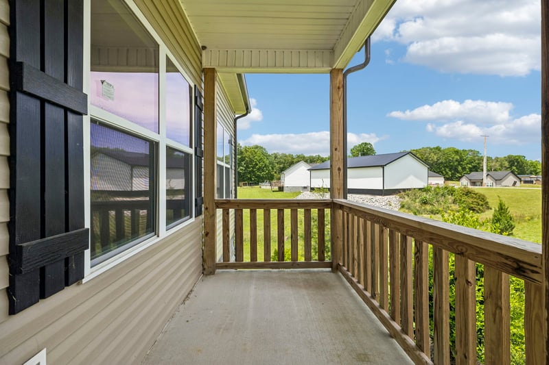 1162 Oak Grove Rd, Dickson, TN 37055