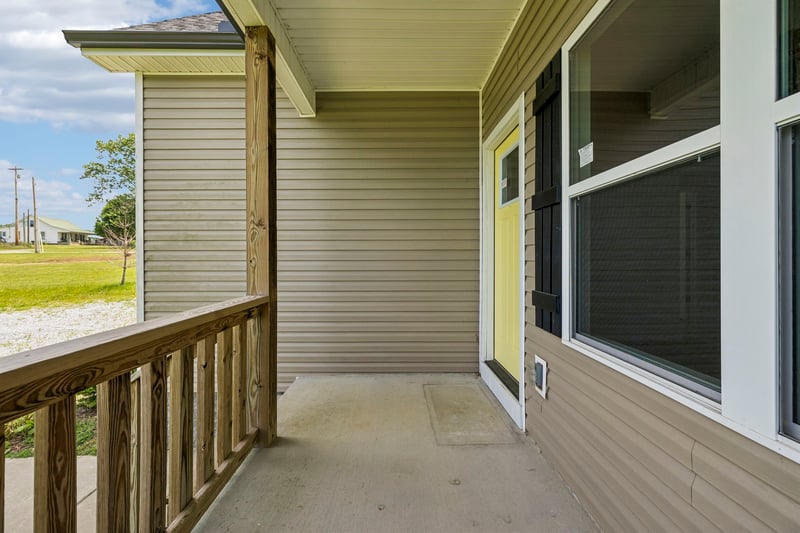 1162 Oak Grove Rd, Dickson, TN 37055