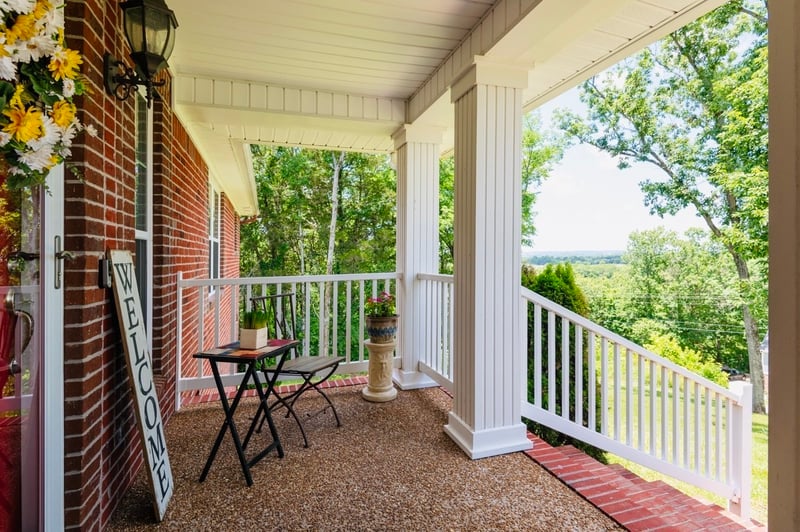 1555 Heller Rdg, Spring Hill, TN 37174
