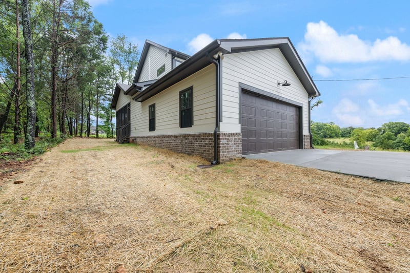 2731 Cave Springs Rd, Springfield, TN 37172