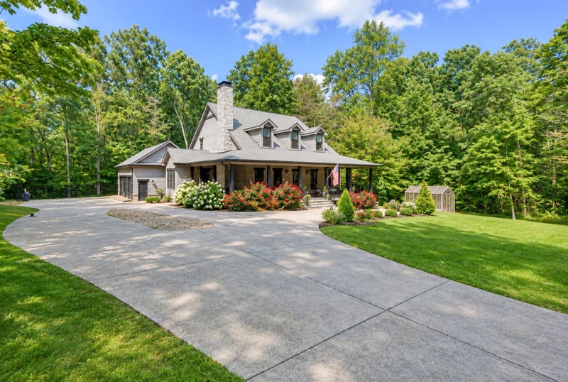 1168 Johnny Hall Rd, Burns, TN 37029