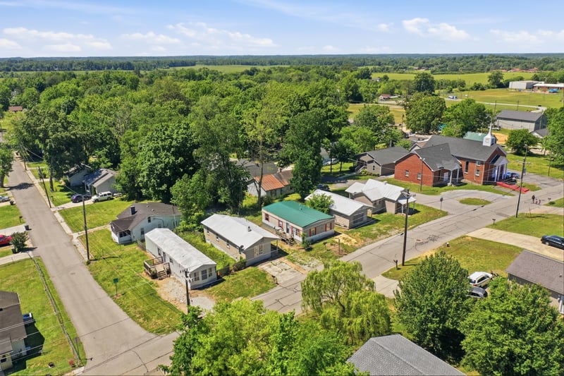 2016 Bessie St, Springfield, TN 37172