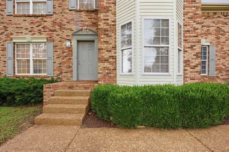 100 Alderwood Dr, Columbia, TN 38401