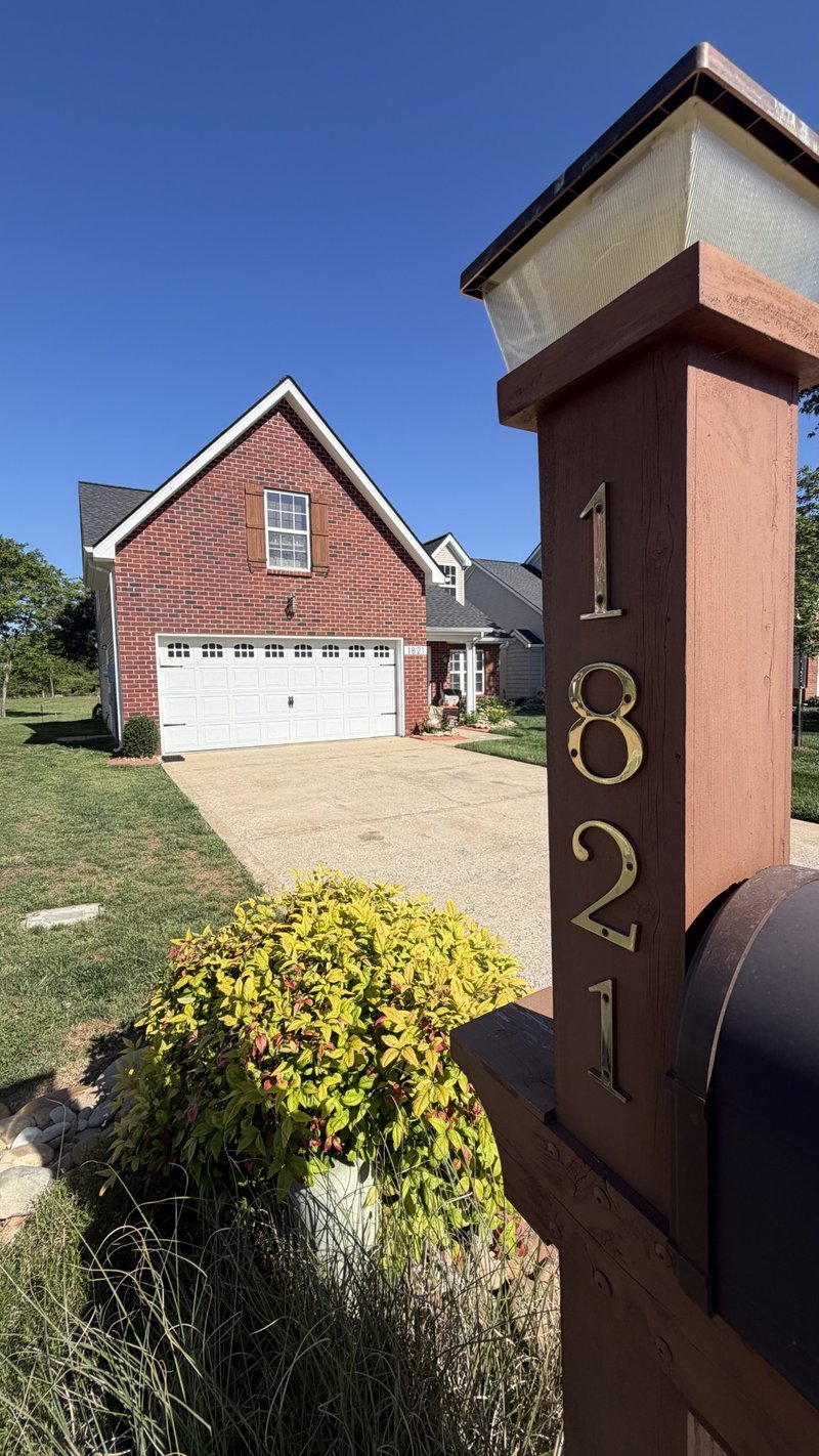 1821 Antebellum Dr, Murfreesboro, TN 37128