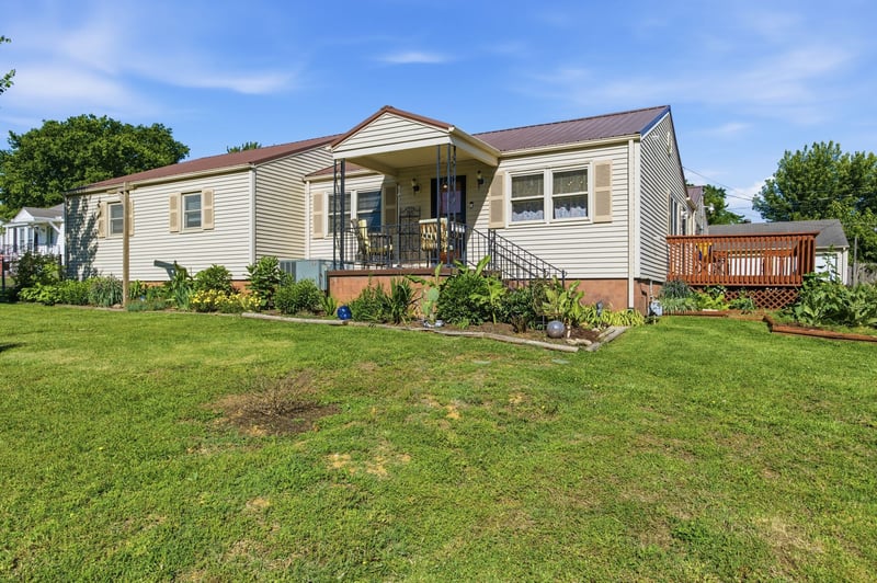 442 Crescent Dr, Springfield, TN 37172