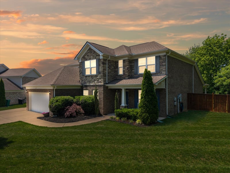 3011 Davinci Ct, Thompsons Station, TN 37179