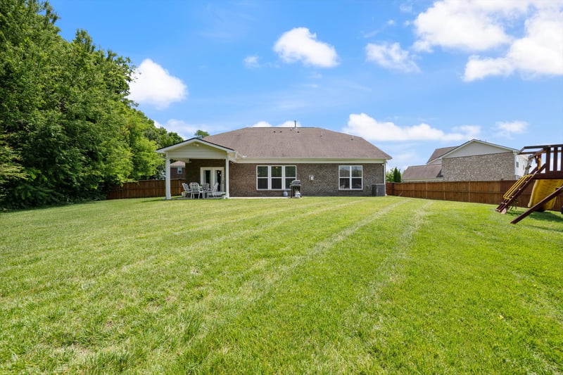 3011 Davinci Ct, Thompsons Station, TN 37179