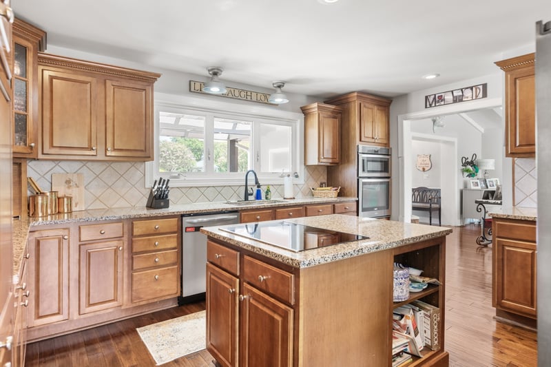 344 Peach Valley Rd, Gallatin, TN 37066