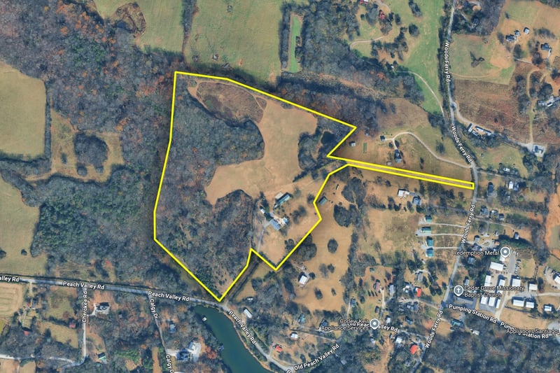 344 Peach Valley Rd, Gallatin, TN 37066