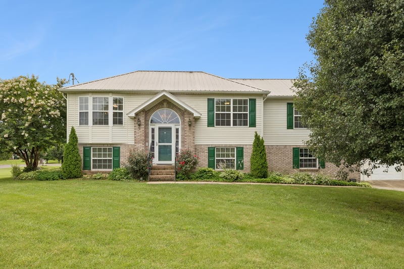 2501 Golden Pond Ln, Spring Hill, TN 37174